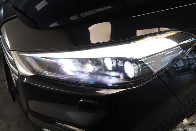 Hyundai TUCSON 1.6 T T-GDI 4WD 177 PK 4WD GDI Panoramadak 17 inch Lmv Navigatie trekhaak