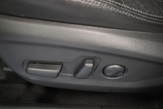 Hyundai TUCSON 1.6 T T-GDI 4WD 177 PK 4WD GDI Panoramadak 17 inch Lmv Navigatie trekhaak