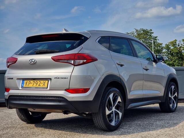 Hyundai TUCSON 1.6 GDi 130 PK Comfort | Trekhaak afneembaar | Achteruitrijcamera | 19'' Bi-color lmv | Climate control |
