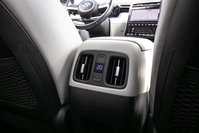 Hyundai TUCSON 1.6 T-GDI PHEV Premium Sky 4WD - All-in rijklrprs | Schuif/-kanteldak | Leer | Stoelv+vent. | Trekhaak