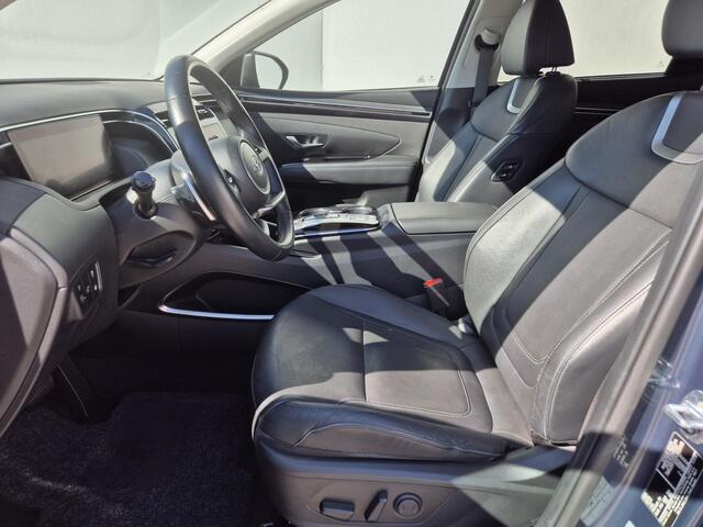 Hyundai TUCSON 1.6 T-GDI PHEV Plug-in Premium 4WD Automaat / Apple Carplay Android Auto / Trekhaak afneembaar / Trekgewicht 1350 kg / Elektrische achterklep / Stuur-, Stoel en Achterbankverwarming / Rondomzicht camera /