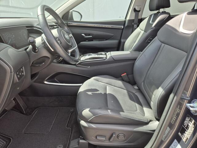 Hyundai TUCSON 1.6 T-GDI PHEV Plug-in Premium Sky 4WD Automaat / Glazen schuif- en kanteldak / Elektrische achterklep Stuur-, Stoel en Achterbankverwarming / Trekgewicht 1350 kg / Stoelventilatie / Adaptief CC / Achteruitrijcamera /