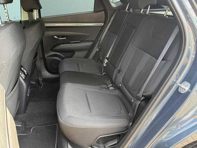 Hyundai TUCSON 1.6 T-GDI MHEV Comfort Smart / Eerste Eigenaar / Dealer Onderhouden / 1650Kg Trekgewicht / Stoel+Stuur Verwarming / Navigatie / Elektrische Achterklep