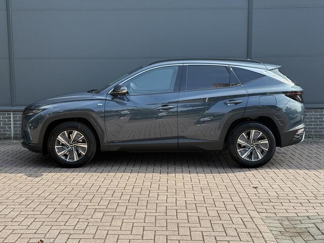 Hyundai TUCSON 1.6 T-GDI MHEV Comfort Smart / Eerste Eigenaar / Dealer Onderhouden / 1650Kg Trekgewicht / Stoel+Stuur Verwarming / Navigatie / Elektrische Achterklep