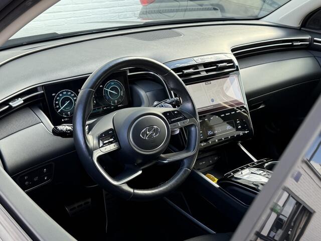 Hyundai TUCSON 1.6 T-GDI PHEV Comfort Smart 4WD | Trekhaak | Pano | Camera | ACC | Keyless | LED | 19 inch