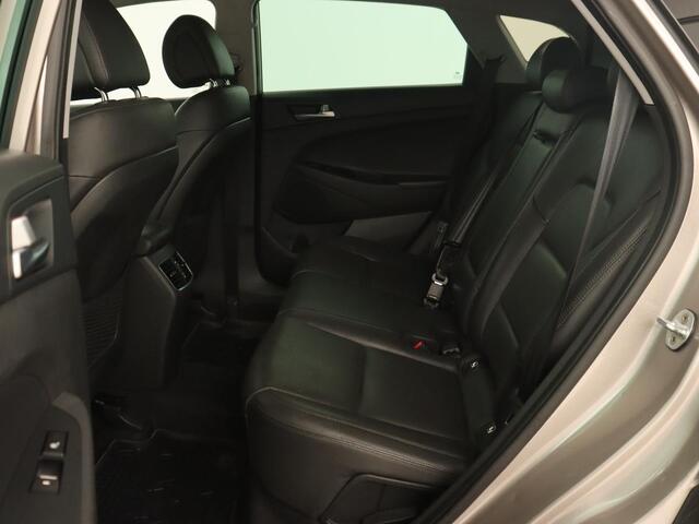 Hyundai TUCSON 1.6 T-GDi Premium 4WD | Automaat | Stoelventilatie | Trekhaak | Leder | Camera | Stoelverwarming | Navigatie | Full LED