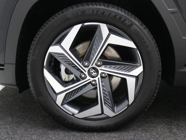 Hyundai TUCSON 1.6 T-GDI PHEV Premium Sky 4WD / Trekhaak / Historie aanwezig / Bestuurdersstoel met geheugen / Full Led / LMV / Lederen bekleding / GROOT Glazen schuif-kanteldak / 360 Camera /