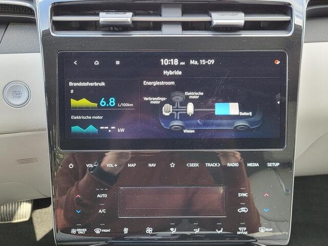 Hyundai TUCSON 1.6 T-GDI HEV 230pk Premium Sky Automaat / Dealer onderhouden / 1650KG Trekgewicht / Schuif-/Kanteldak / Elektr. Achterklep / Lederen Bekleding / Rondomzicht Camera / Android Auto / Apple Carplay