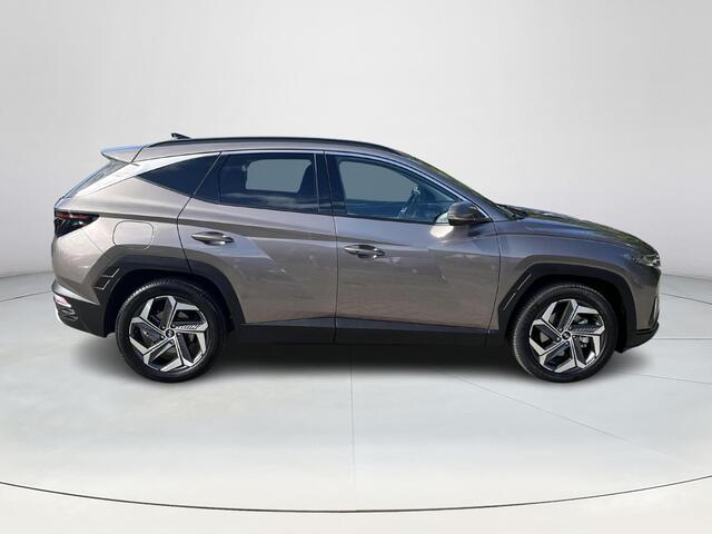 Hyundai TUCSON 1.6 T-GDI PHEV Comfort Smart 4WD | Rijklaar | Trekhaak | Navigatie |
