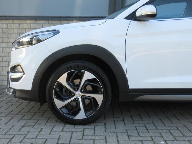 Hyundai TUCSON 1.6 T-GDI 177 PK 2e eigen | 1900 KG tr.gewicht | tr.haak | 19"inch | navi