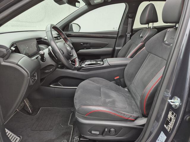 Hyundai TUCSON 1.6 T-GDI PHEV Plug-in N Line Sky 4WD Automaat / HUD / Glazen schuif- en kanteldak / Stuur- en Stoelverwarming / Stoelventilatie voor / Elektrische achterklep / Achterbank verwarming / Rondomzicht camera /