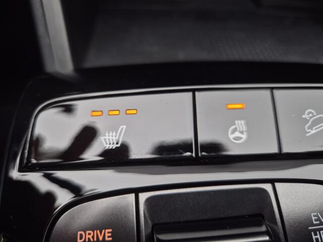 Hyundai TUCSON 1.6 T-GDI PHEV Plug-in N Line 4WD Automaat / Apple Carplay Android Auto / Trekgewicht 1350 kg / Elektrische achterklep / Stuur-, en Stoelverwarming / Adaptief CC /