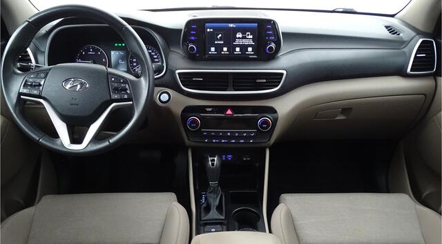 Hyundai TUCSON 1.6 CRDi Premium Automaat 1e Eig 69d KM ! Carplay ,Panoramadak ,Camera, Zeer nette staat / Dealer onderhouden