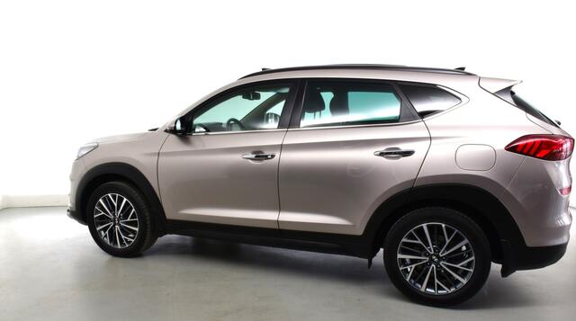 Hyundai TUCSON 1.6 CRDi Premium Automaat 1e Eig 69d KM ! Carplay ,Panoramadak ,Camera, Zeer nette staat / Dealer onderhouden