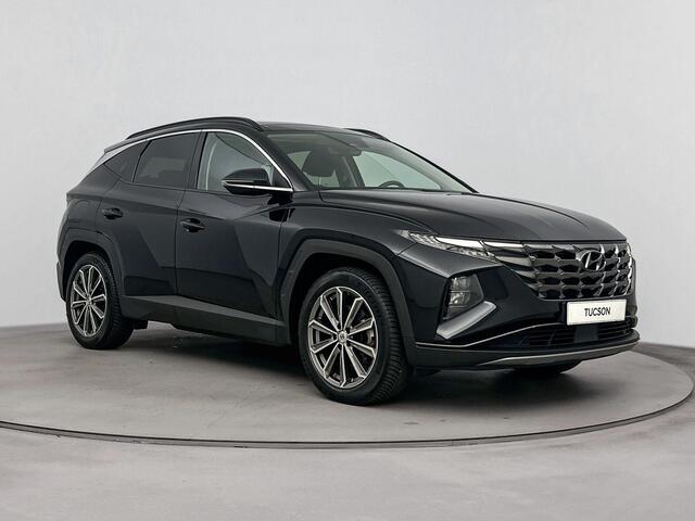 Hyundai TUCSON 1.6 T-GDI PHEV LUXE COMFORT 4WD | OUTLET DEAL!!! | SCHUIFKANTELDAK | ALL SEASONS | CLIMA | CRUISE | CAMERA | NAVI | 19'' LM VELGEN | AFNEEMBARE TREKHAAK | PLUG-IN | AUTOMAAT | FABRIEKSGARANTIE GELDIG T/M 2-2027! |