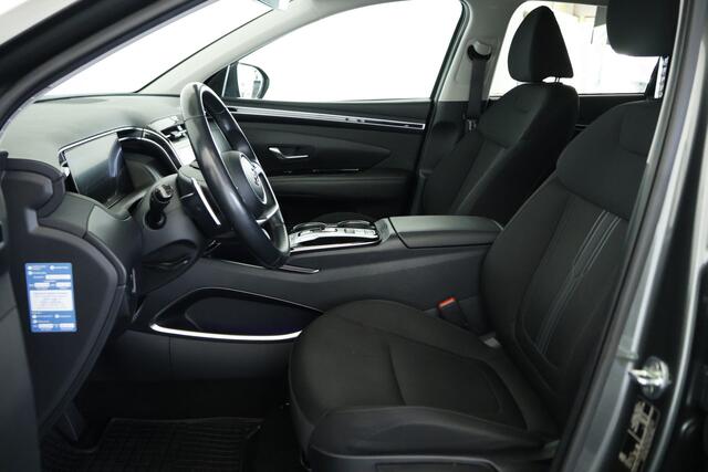 Hyundai TUCSON 1.6 T-GDI PHEV Comfort 4WD / LED / CarPlay / ACC / Cam / Navi