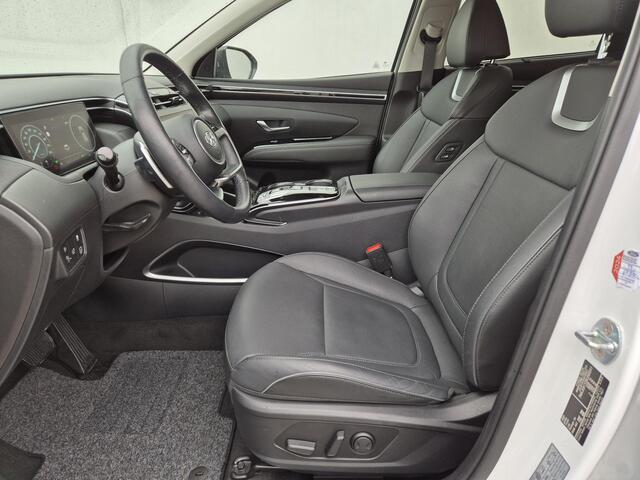 Hyundai TUCSON 1.6 T-GDI HEV 230 PK Premium Automaat / Trekgewicht 1650 kg / Apple Carplay Android Auto / Stuur- en Stoelverwarming / Rondomzicht camera / Climate Control / Stoelventilatie voor /