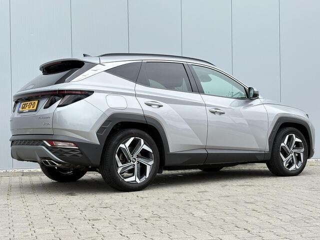 Hyundai TUCSON 1.6 T-GDI PHEV Premium Sky 4WD / Trekhaak Afneembaar 1350 KG / Schuif kanteldak / Bluelink navigatie / Camera / Leder / Stoel- en Stuurverwarming / Stoelventilatie /