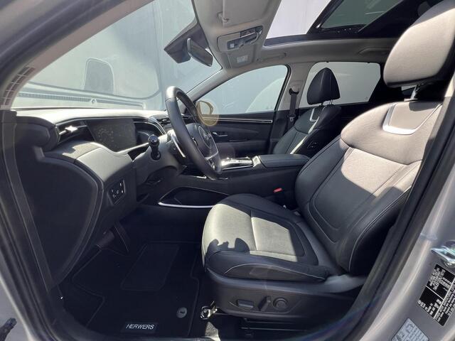 Hyundai TUCSON 1.6 T-GDI PHEV Premium Sky 4WD / Trekhaak Afneembaar 1350 KG / Schuif kanteldak / Bluelink navigatie / Camera / Leder / Stoel- en Stuurverwarming / Stoelventilatie /