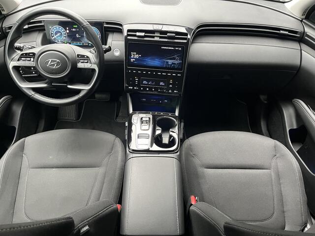 Hyundai TUCSON 1.6 T-GDI PHEV 265 PK Comfort 4WD | Navigatie | Camera | WinterPack | 19'' Lichtmetalen velgen |