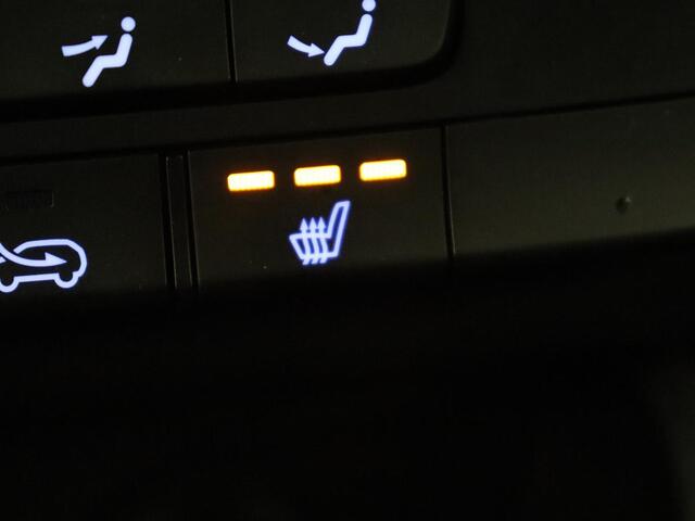 Hyundai TUCSON 1.6 GDi Comfort | Trekhaak | Camera | Achterbankverwarming | Navigatie | Stoelverwarming | Climate control | Parkeerhulp | Cruise control | DAB | Regensensor