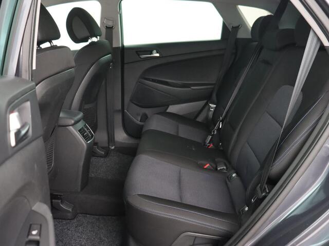 Hyundai TUCSON 1.6 GDi Comfort | Trekhaak | Camera | Achterbankverwarming | Navigatie | Stoelverwarming | Climate control | Parkeerhulp | Cruise control | DAB | Regensensor