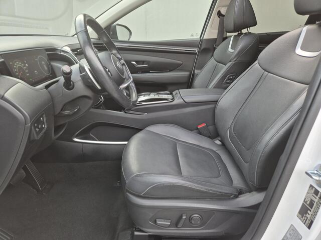 Hyundai TUCSON 1.6 T-GDI PHEV Plug-in Premium Sky 4WD Automaat / elektrisch glazen panorama-dak / Trekgewicht 1350 kg / Stuur-, Stoel en Achterbank verwarming / Elektrische achterklep / Adaptief CC / Rondomzicht camera /