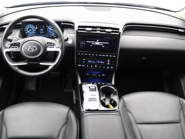 Hyundai TUCSON 1.6 T-GDI PHEV Premium 4WD AUTOMAAT /Trekhaak / 1ste Eigenaar / NL auto / Dealer onderhouden / Navigatie / Lederen bekleding / Stoelverwarming Voor & Achter / Adaptieve Cruise Control /