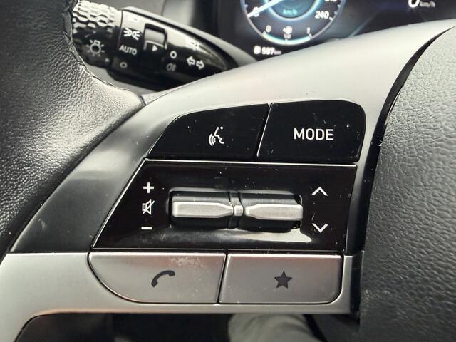 Hyundai TUCSON 1.6 T-GDI MHEV Comfort Smart Navi cruise .stoel verwarming .Stuur verwarming . Trekgewicht 1650 kg elc achter klep .