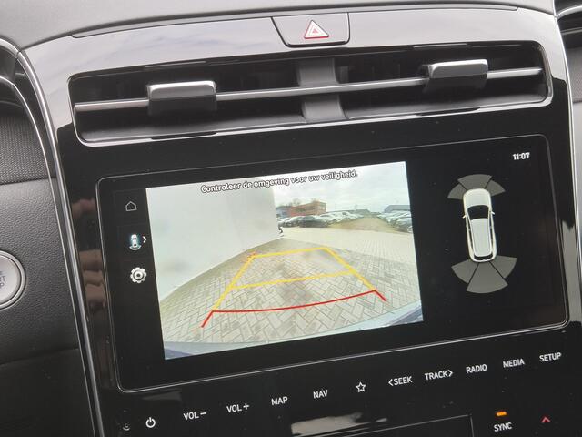 Hyundai TUCSON 1.6 T-GDI PHEV Plug-in Comfort Smart 4WD Automaat / Fabrieksgarantie 09-2027 / Trekgewicht 1350 kg / Elektrische achterklep / Stuur-, en Stoel verwarming / Achteruitrijcamera / EAER bereik 62 km bereik stad 74 km /