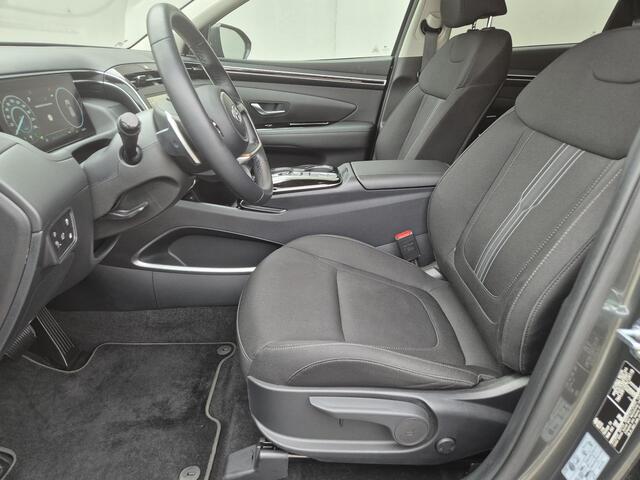 Hyundai TUCSON 1.6 T-GDI PHEV Plug-in Comfort Smart 4WD Automaat / Fabrieksgarantie 09-2027 / Trekgewicht 1350 kg / Elektrische achterklep / Stuur-, en Stoel verwarming / Achteruitrijcamera / EAER bereik 62 km bereik stad 74 km /