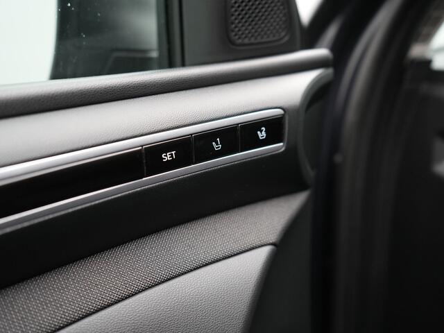 Hyundai TUCSON 1.6 T-GDI Premium Sky 4WD Plug In Hybrid 266pk Dealer O.H PHEV | Panodak | Adaptive Cruise | Camera | Krell Soundsystem | Keyless | Lederen Sporstoelen Memory & Ventilatie | Verwarmde Sportstoelen & Stuur | Apple Carplay | Pilot Assist | Navigatie |