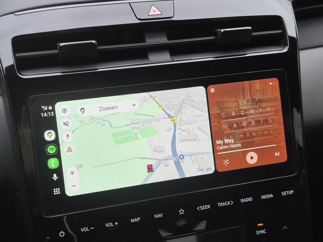 Hyundai TUCSON 1.6 T-GDI 230pk HEV N Line Sky Automaat / Fabrieksgarantie tot 04-2029 / 1600kg Trekgewicht / Panoramadak / Elektrische Stoelen met Memory / elektrisch glazen panorama-dak / Rondomzicht camera / Stuur-, Stoel en Achterbank verwarming /