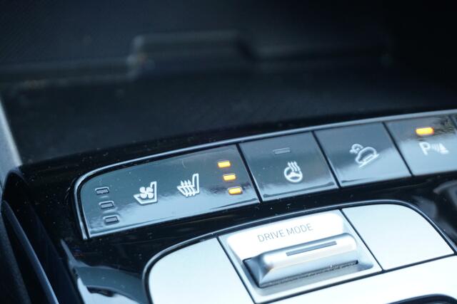 Hyundai TUCSON 1.6 T-GDI HEV Premium | LEDER | TREKHAAK | CAMERA | STOELVERW. |