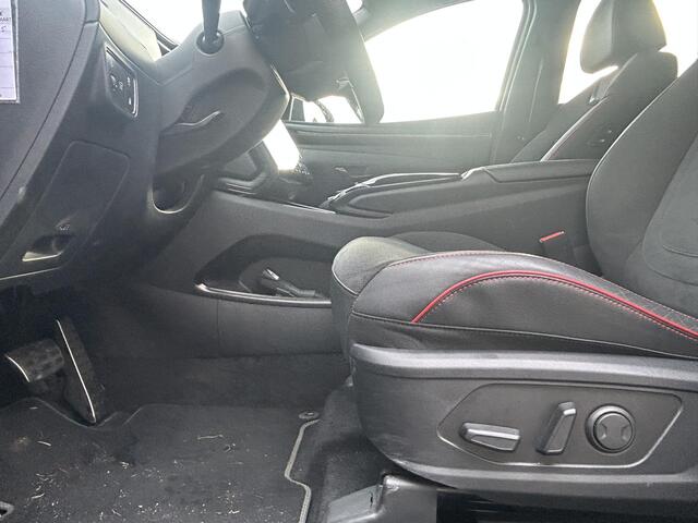 Hyundai TUCSON 1.6 T-GDI PHEV N Line 4WD / Trekhaak (1.350 kg ) / Elektrische kofferbak / Elektrisch verstelbare stoelen / Stoelverwarming / Stoelverkoeling / Adaptieve cruise control