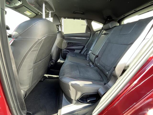 Hyundai TUCSON 1.6 T-GDI PHEV N Line Ed. 4WD Automaat / Dealer Onderhouden / Achteruitrij Camera / Stuur- en Stoelverwarming / Apple Carplay & Android Auto / Keyless Entry & Start / Navigatie full map / Adaptieve cruise control / Elektrische achterklep / Ski-luik / Kre