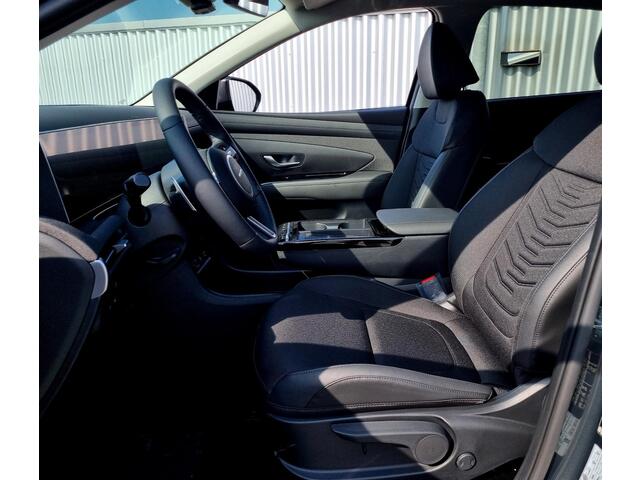 Hyundai TUCSON 1.6 T-GDI PHEV Comfort Smart / Adaptieve Cruise Control / Navigatie / NL Auto / 5 jaar fabrieksgarantie / Stoel & Stuurwiel verwarming / Automatische achterklep /