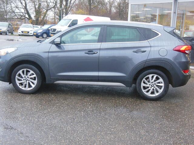 Hyundai TUCSON 1.7 CRDi Comfort Staat in Hardenberg