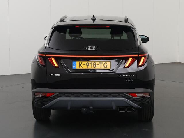 Hyundai TUCSON 1.6 T-GDI HEV Comfort Smart | Trekhaak | Parkeercamera | Stoel/Stuurwielverwarming | Krell Audio | Elektr. Achterklep | Navigatie |