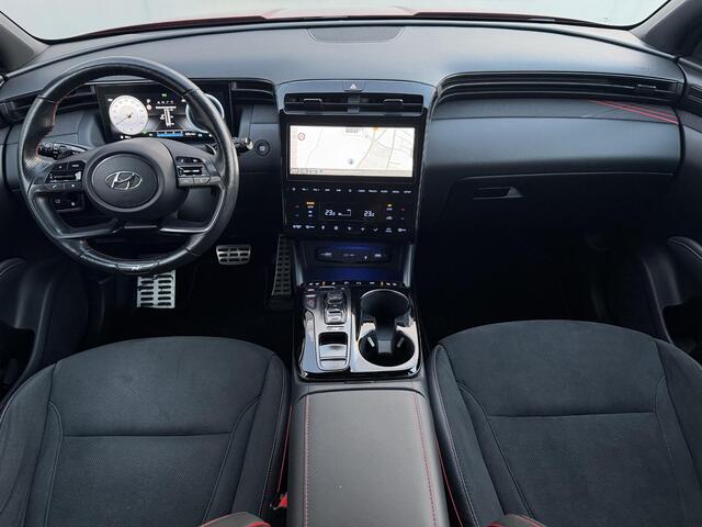 Hyundai TUCSON 1.6 T-GDI PHEV N Line 4WD / SOH 100% / Fabrieksgarantie tot 09-2027 / Dealer onderhouden / Trekhaak 1.350 kg / EAER 62 km / Adaptieve Cruise / Dodehoek / 360 Camera / Stoel & Stuurverwarming / Stoelventilatie /