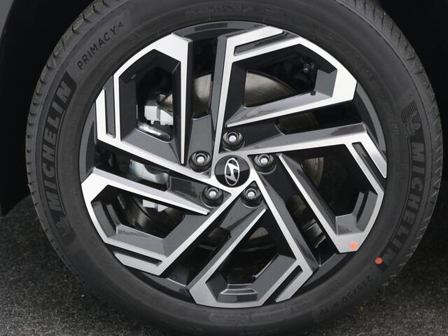 Hyundai TUCSON 1.6 T-GDI PHEV Premium / ¤ 2.500,- Voordeel Op Nieuwprijs / Rijklaarprijs / Direct Leverbaar / Full Option / Zwarte Lederen interieur / Two-Tone dak & Lak combinatie /