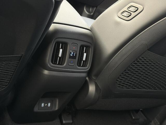 Hyundai TUCSON 1.6 T-GDI PHEV Premium / 4000 Voordeel / Zwart Leder / Navigatie / 360 Camera / Memory Seat / Stoelverkoeling / Stoelverwarming Voor + Achter / Stuurverwarming / KRELL Audio /