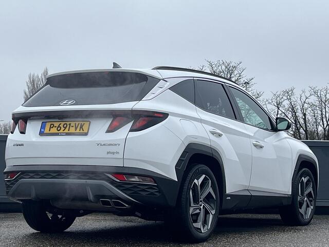 Hyundai TUCSON 1.6 T-GDI 265PK PHEV Comfort 4WD | Lage kmstand Plug-inn | Geïntegreerde navigatiesysteem | 19'' Bi-color Lichtmetalen velgen | Vierwielaandrijving |