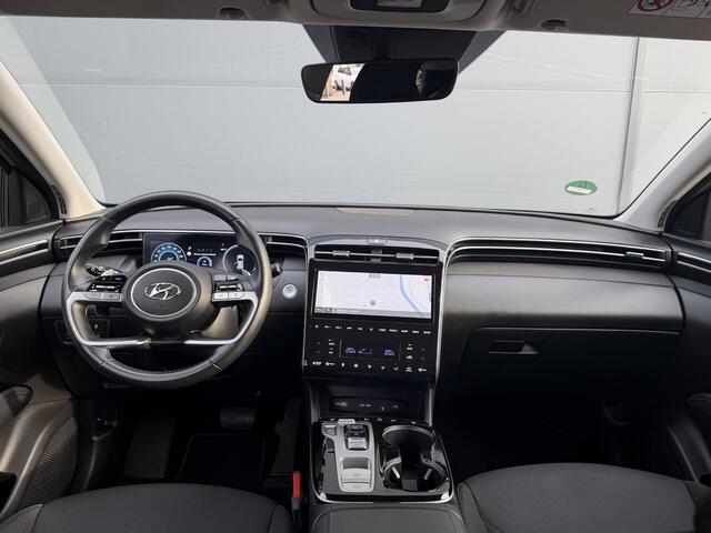 Hyundai TUCSON 1.6 T-GDI HEV Comfort / NL Auto / Dealer Onderhouden / Stuur- & Stoelverwarming / Navigatie / Achteruitrijcamera /