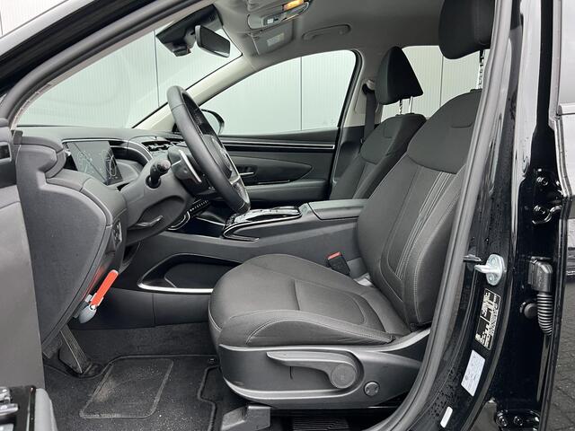 Hyundai TUCSON 1.6 T-GDI HEV Comfort Smart / Elektrische Achterklep / Navigatie / Stoel & Stuurverwarming / Android Auto & Apple CarPlay / Adaptieve Cruise Control / Achteruitrijcamera / Parkeersensoren Voor + Achter / Passagiersstoel In Hoogte Verstelbaar /