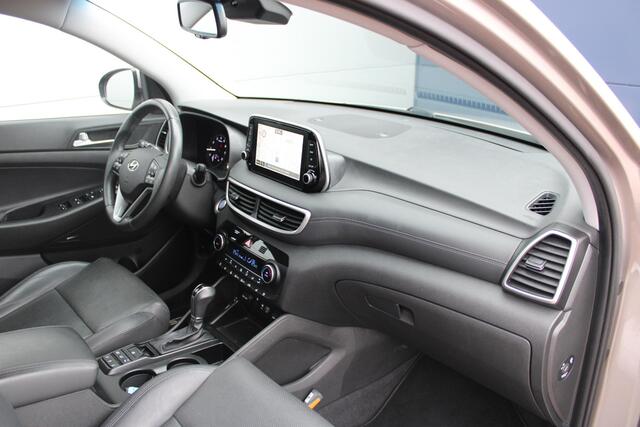 Hyundai TUCSON 1.6 T-GDI 177pk Premium Automaat Leer Airco Navi Camera Trekhaak VOL!!!! dealer onderhouden