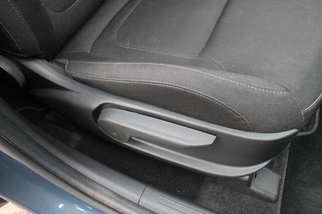 Hyundai TUCSON 1.6 T-GDI PHEV 265pk Comfort 4WD Automaat Plug-in Camera Trekhaak Stoelverwarming Airco Navi Super mooi