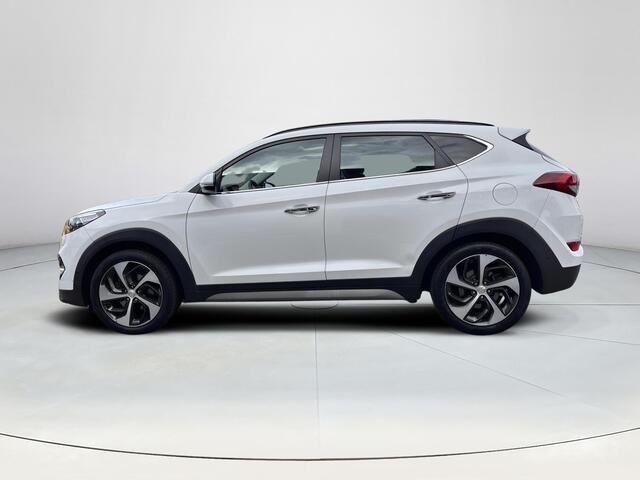 Hyundai TUCSON 1.6 T-GDi Premium 4WD | 1.600kg trekgewicht! | Trekhaak | Stoel en stuurverwarming | Dodehoekdetectie | achterbankverwarming | Elektrische achterklep |