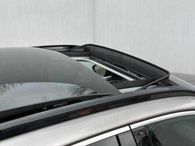 Hyundai TUCSON 1.6 T-GDI HEV Premium Sky / NL auto / Schuif/open dak / Stoel-/stuurverwarming / Navigatie / Achteruitrij-/360 Camera / Apple Carplay/Android auto / Elektrische achterklep / KRELL audio / Leren Bekleding /