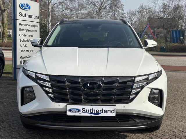 Hyundai TUCSON 1.6 T-GDI PHEV Premium Sky 4WD | Panoramadak | Dealer onderhouden | Leder | Achteruitrijcamera